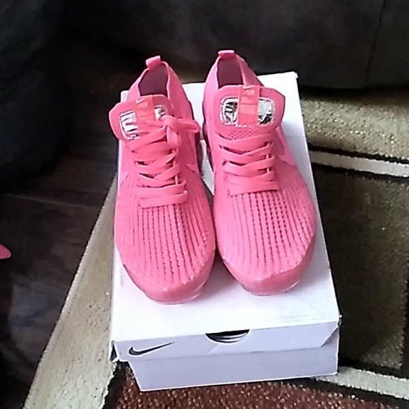 Shoes - Picture 2 of 3